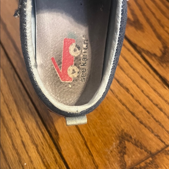 See Kai Run Girl’s Denim Sneakers with Pink Accents - Picture 15 of 17